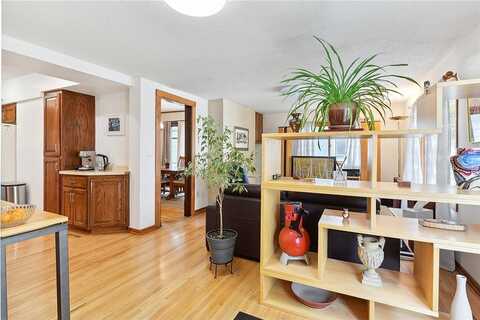Washburn, MINNEAPOLIS, MN 55410