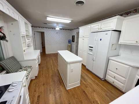 Knollwood, ROCKY MOUNT, VA 24151