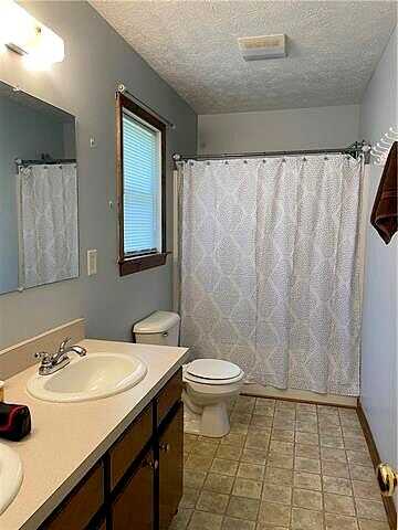 Shore, HARTFIELD, VA 23071