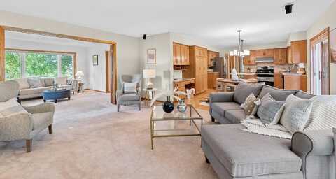 Legend Hill, WAUKESHA, WI 53189