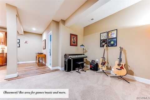 Rustic Cove, MOSELEY, VA 23120