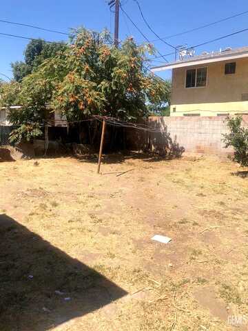 L, BAKERSFIELD, CA 93304