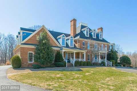 Crest Hill, HUME, VA 22639