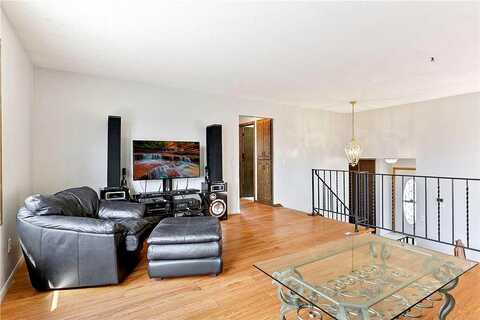74Th, MINNEAPOLIS, MN 55428