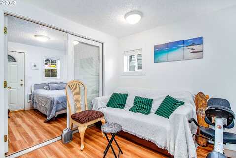 120Th, PORTLAND, OR 97220