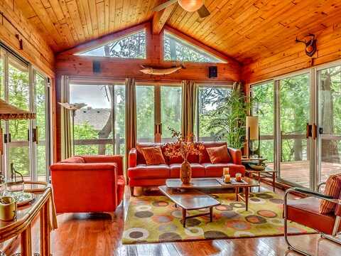 Maple, MARINE ON SAINT CROIX, MN 55047