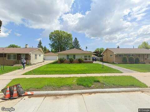 81St, MILWAUKEE, WI 53222