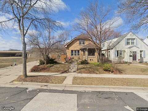 Fulton, MILWAUKEE, WI 53207