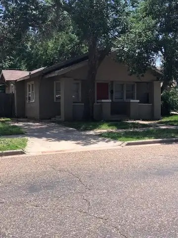 15Th, LUBBOCK, TX 79401