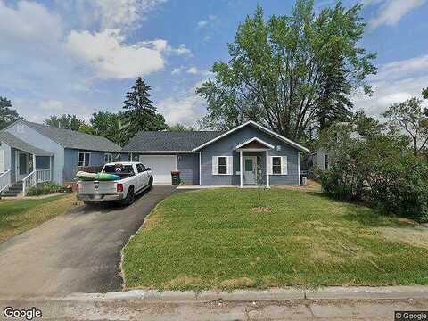 Pine, BRAINERD, MN 56401
