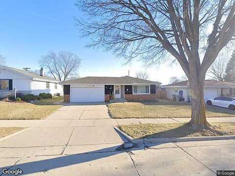 Goldcrest, MILWAUKEE, WI 53221
