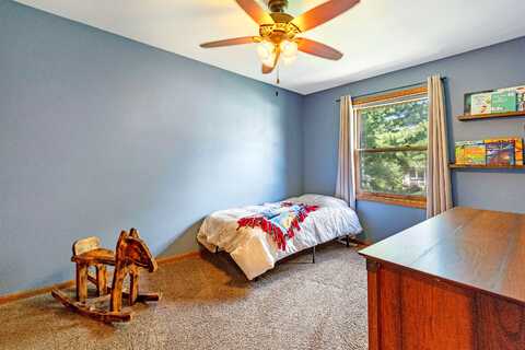 Oriole, SUN PRAIRIE, WI 53590
