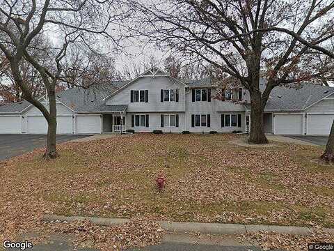 Lake Court, SAINT PAUL, MN 55112