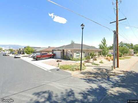 Red Pear, GRAND JUNCTION, CO 81504