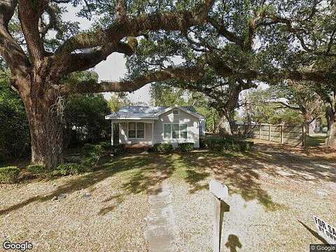 8Th, GRACEVILLE, FL 32440