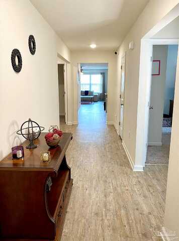 Lutoo, PENSACOLA, FL 32526