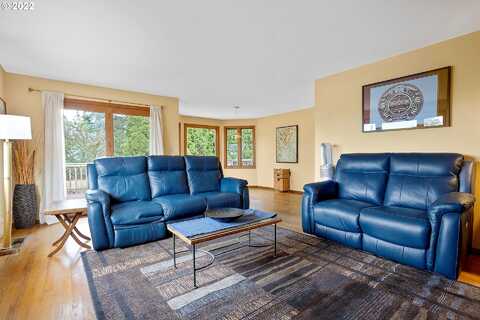 Hallinan, LAKE OSWEGO, OR 97034
