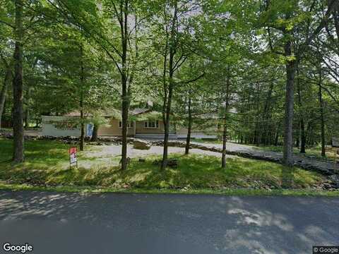 Whispering Hills, EAST STROUDSBURG, PA 18301