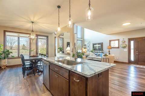 Pinnacle, MANKATO, MN 56001