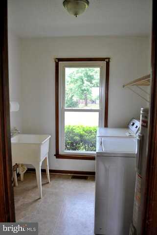 Covingtons Corner, BEALETON, VA 22712