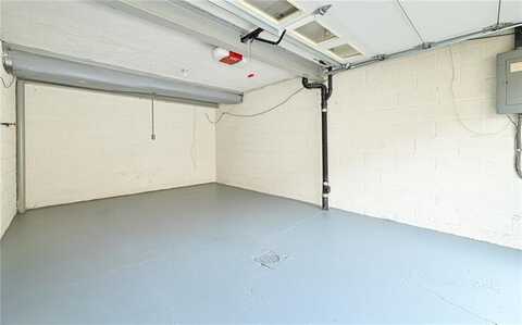 Woodcrest, PITTSBURGH, PA 15205
