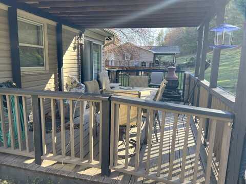 Whispering Pines, MAX MEADOWS, VA 24360