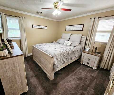 Baptist Valley, NORTH TAZEWELL, VA 24630