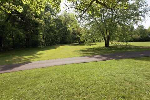 Patricia, GIBSONIA, PA 15044