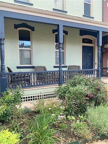 Main, PITTSBURGH, PA 15201