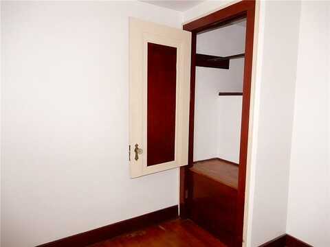 Windermere, PITTSBURGH, PA 15216