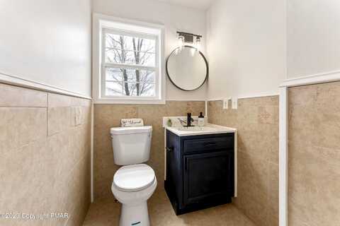 Waterfront, TOBYHANNA, PA 18466