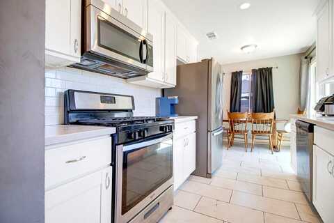 Cristobal, RANCHO CORDOVA, CA 95670