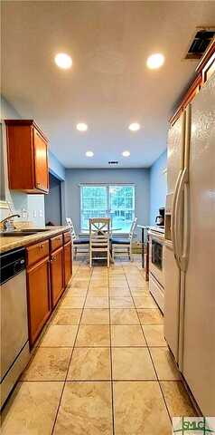 Creekside, ELLABELL, GA 31308