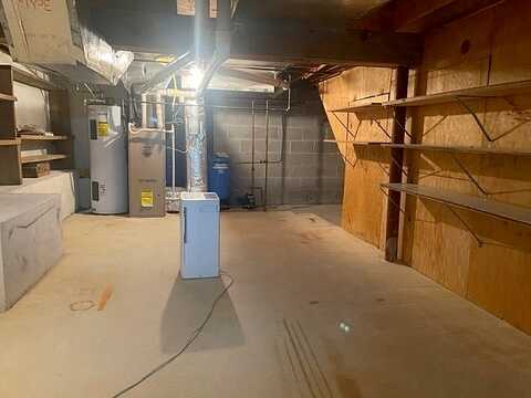 Windsor, BLUEFIELD, VA 24605