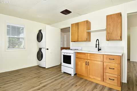 Flavel, PORTLAND, OR 97206
