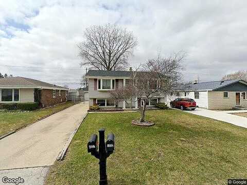 90Th, MILWAUKEE, WI 53228