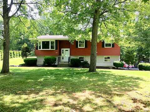 Rextown, SLATINGTON, PA 18080