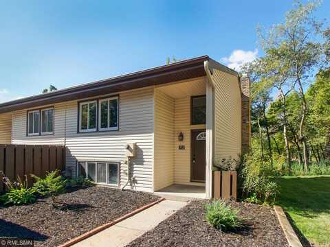 River Woods, BURNSVILLE, MN 55337