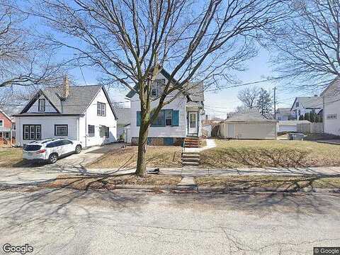 Ellen, MILWAUKEE, WI 53207