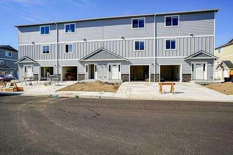 Jacqueline, WHITE CITY, OR 97503