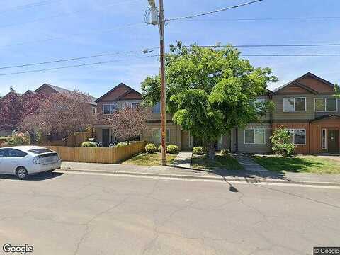 24Th, WHITE CITY, OR 97503
