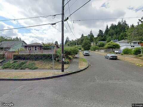13Th, COOS BAY, OR 97420
