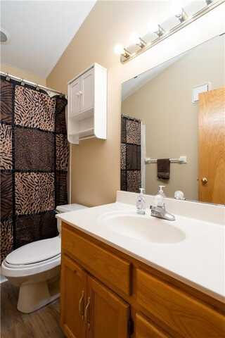 Tiffany, BURNSVILLE, MN 55337