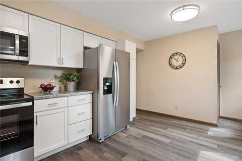 Highland View, BURNSVILLE, MN 55337