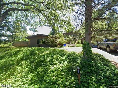 Holly, ASHLAND, OR 97520