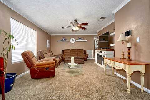 Sabina, HESPERIA, CA 92345