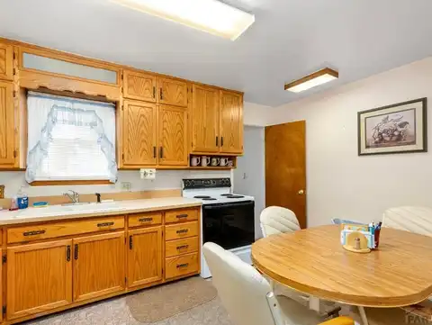 Henry, PUEBLO, CO 81005