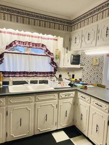 Sunnyhill, LEBANON, VA 24266