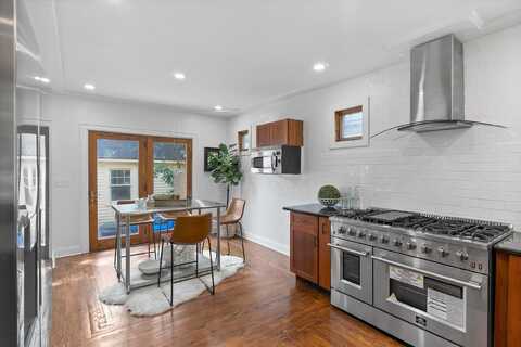 Hollywood, MILWAUKEE, WI 53217