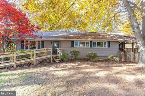 Dequincey, FAIRFAX, VA 22032